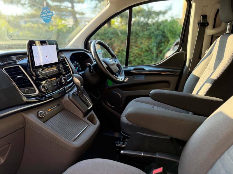 Ford Tourneo Custom Tourneo Titanium L2 Lwb 8 Seat Fwd 2.0 Ecoblu White #18