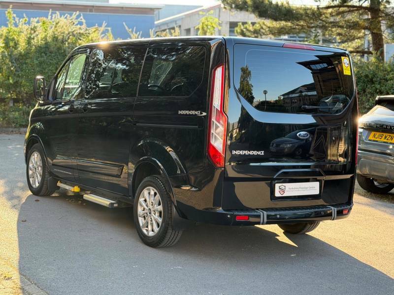 Ford Tourneo Custom 2.0 Ecoblue 130Ps Lr 8 Seater Titanium Black #2
