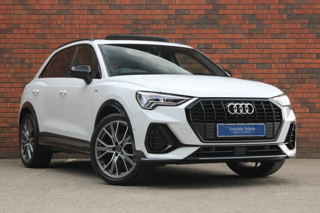 Audi Q3 1.5 Tfsi Cod 35 Vorsprung S Tronic Euro 6 Ss FL19ZWD White