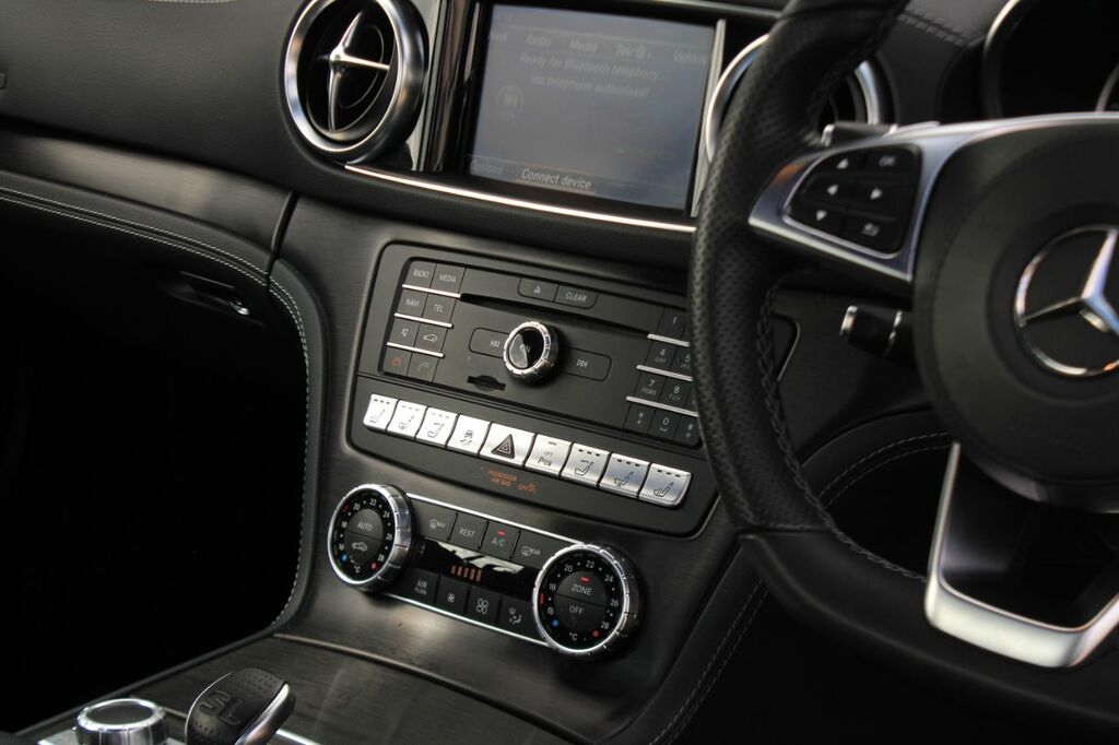 Mercedes-Benz SL Class Sl 400 Amg Line Premium White #32