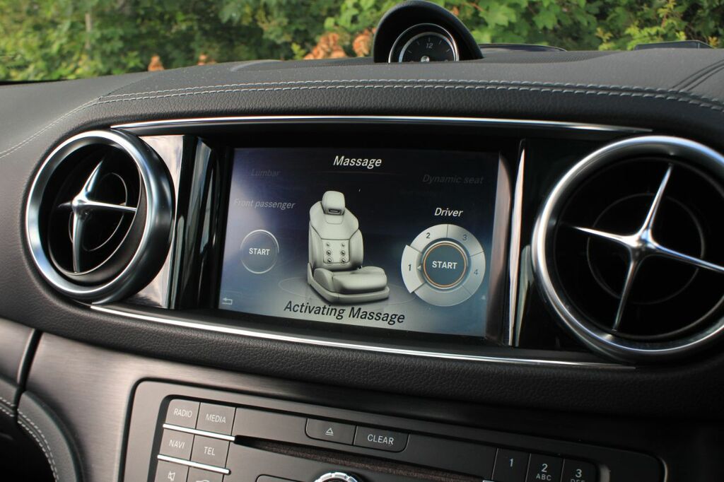 Mercedes-Benz SL Class Sl 400 Amg Line Premium White #29