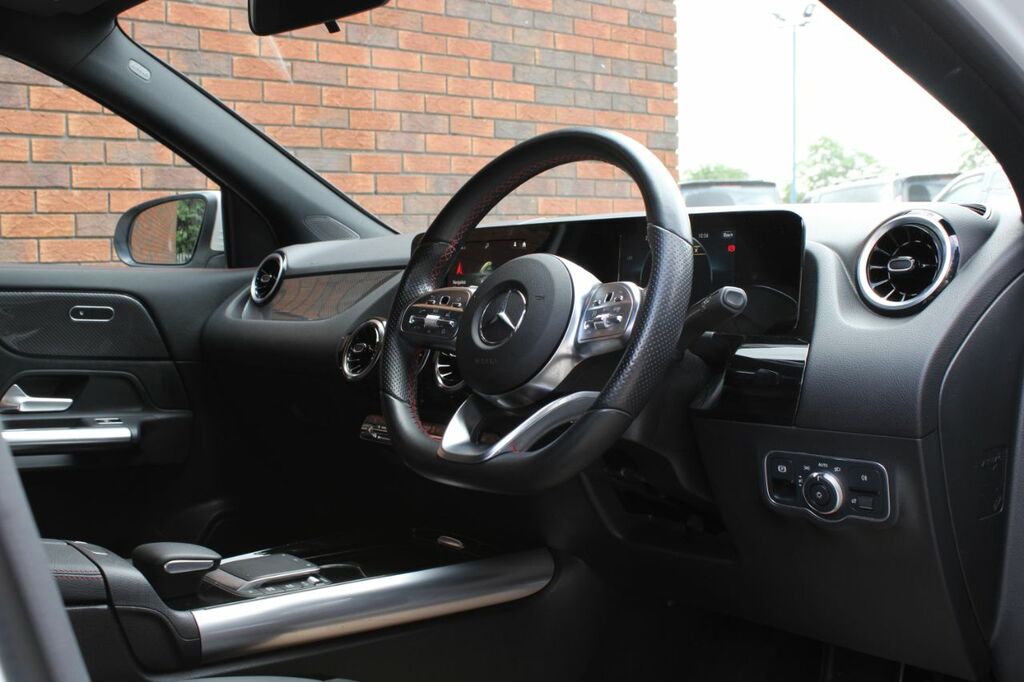 Mercedes-Benz GLA Class 1.3 Gla200 Amg Line 7G-dct Euro 6 Ss White #5