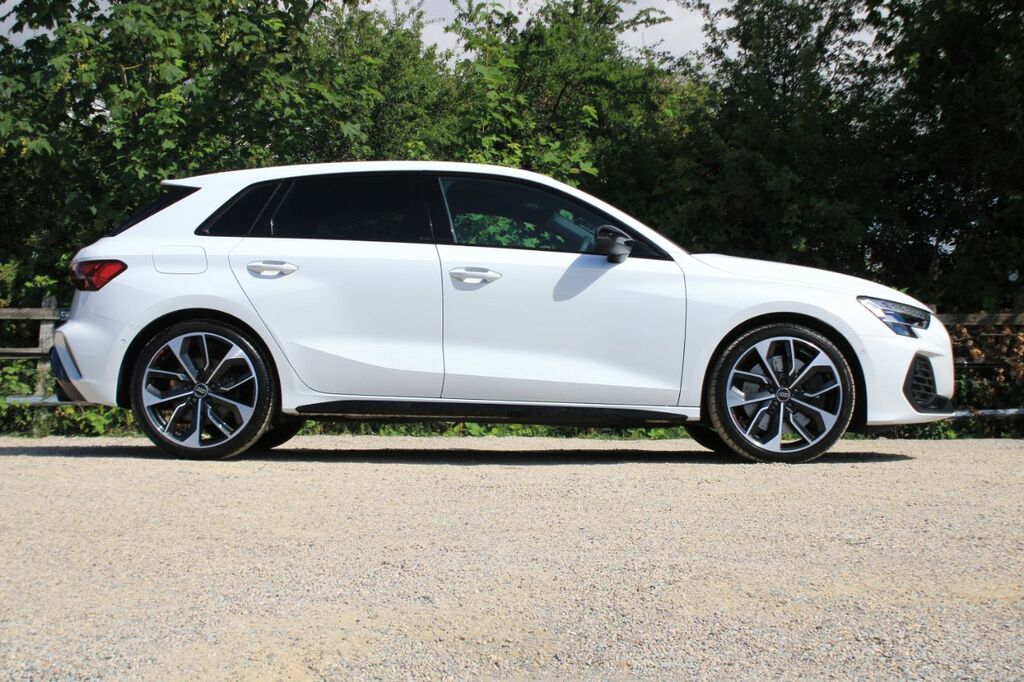 Audi S3 2.0 Tfsi Black Edition Sportback S Tronic Quattro White #2