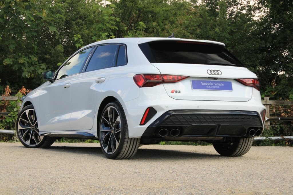 Audi S3 2.0 Tfsi Black Edition Sportback S Tronic Quattro White #3