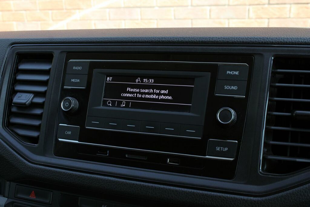 Volkswagen Crafter Mpv White #14