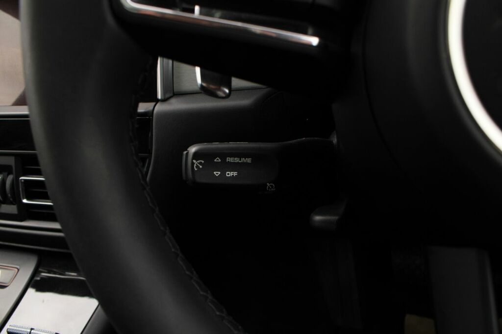 Porsche Macan T Pdk #24