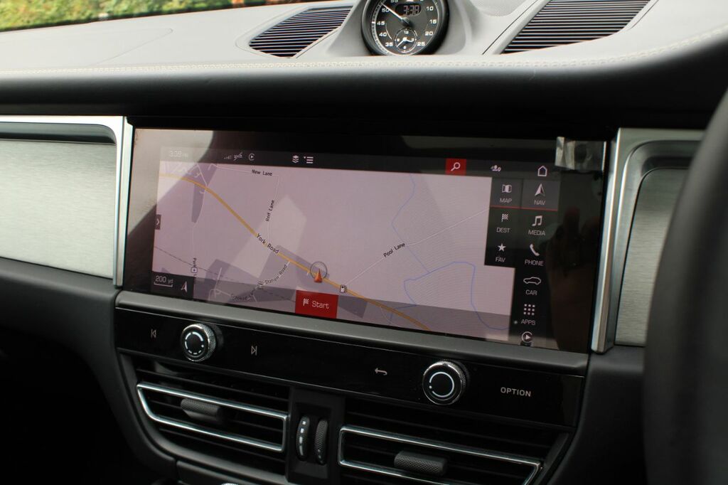 Porsche Macan T Pdk #21