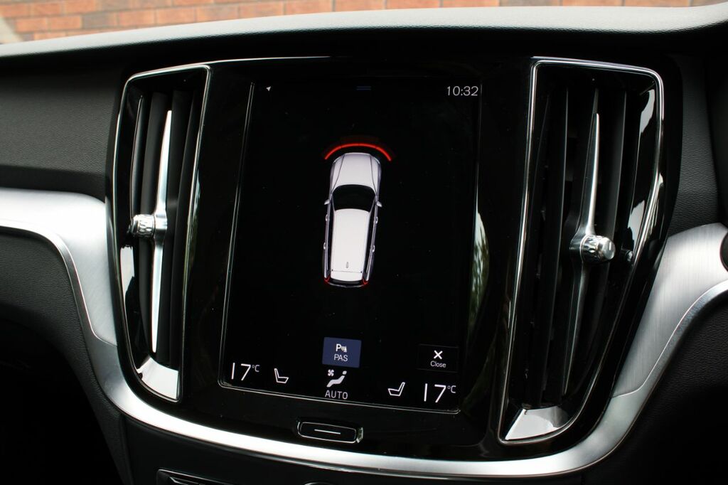 Volvo V60 Cross Country D4 Awd Grey #23