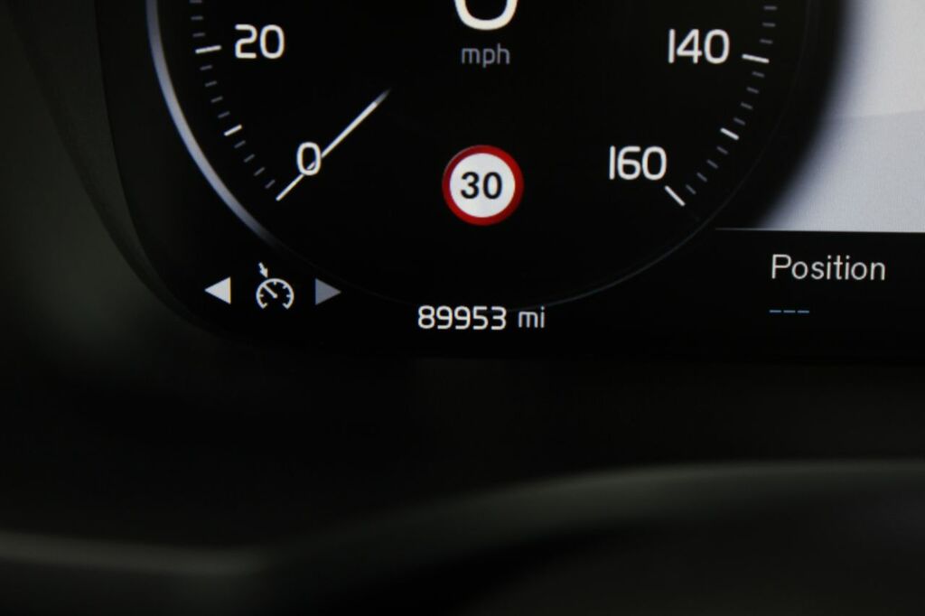 Volvo V60 Cross Country D4 Awd Grey #36