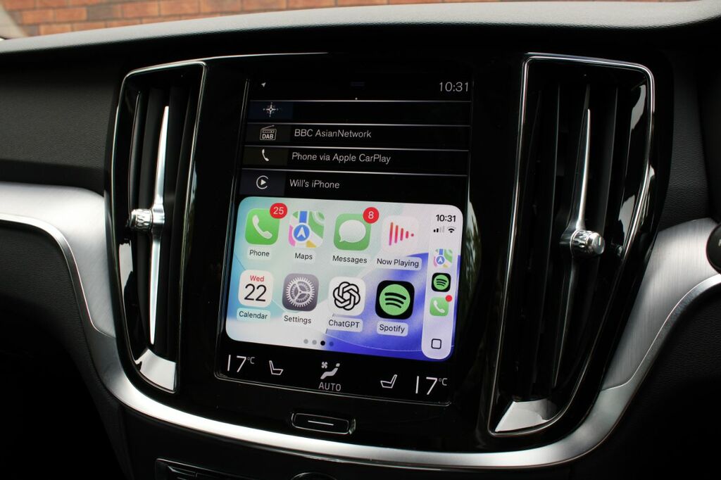 Volvo V60 Cross Country D4 Awd Grey #7