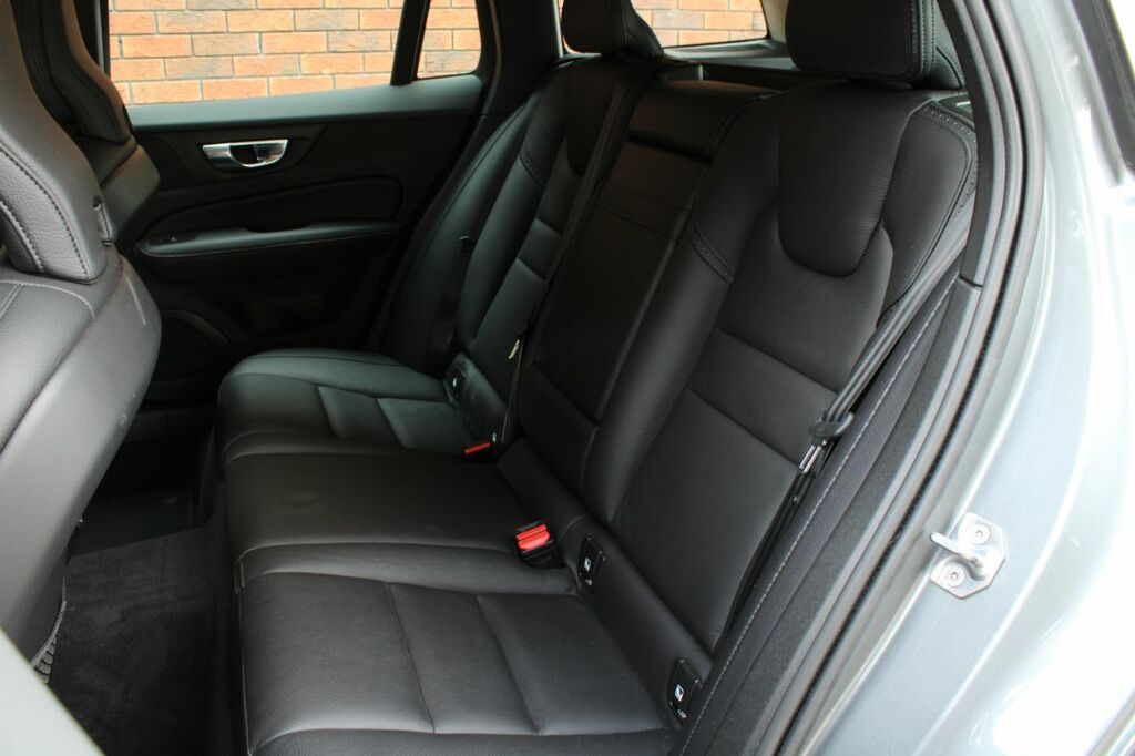 Volvo V60 Cross Country D4 Awd Grey #18