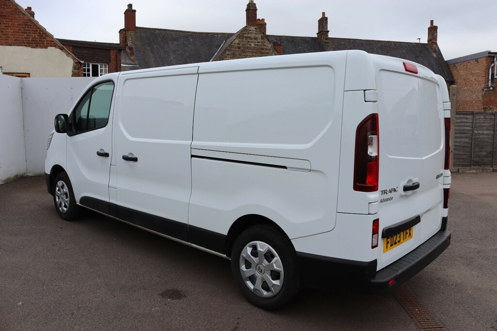 Renault Trafic Ll30 Blue Dci 130 Advance Van White #6