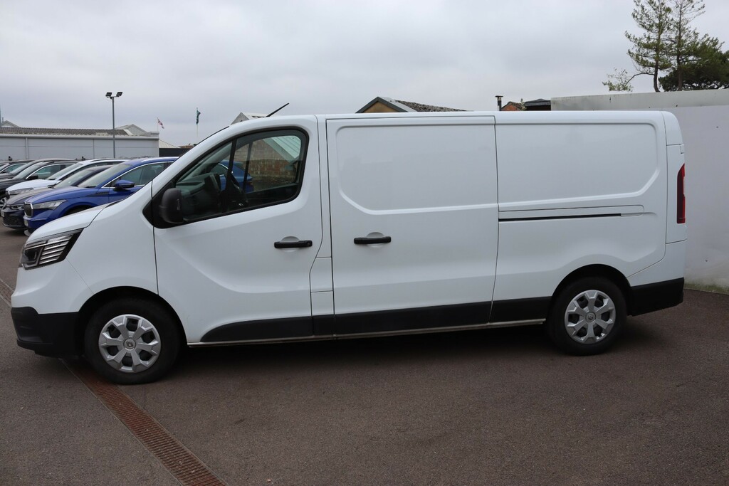 Renault Trafic Ll30 Blue Dci 130 Advance Van White #5