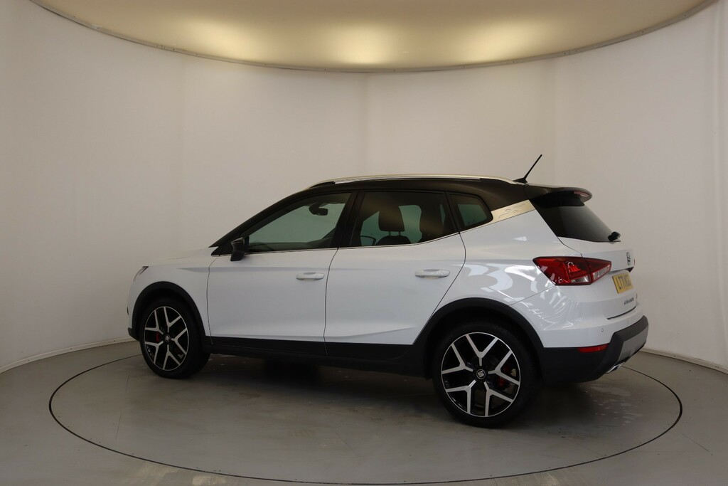 Seat Arona 1.0 Tsi 110 Fr Red Edition LT71KGG White #6