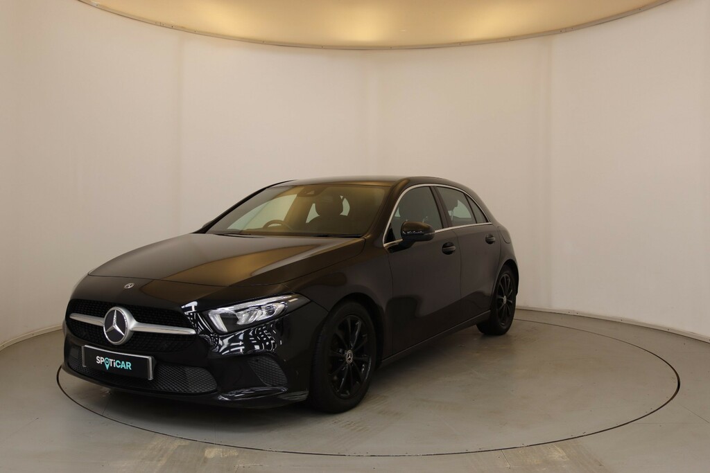Mercedes-Benz A Class A 180 D Amg Line White #3