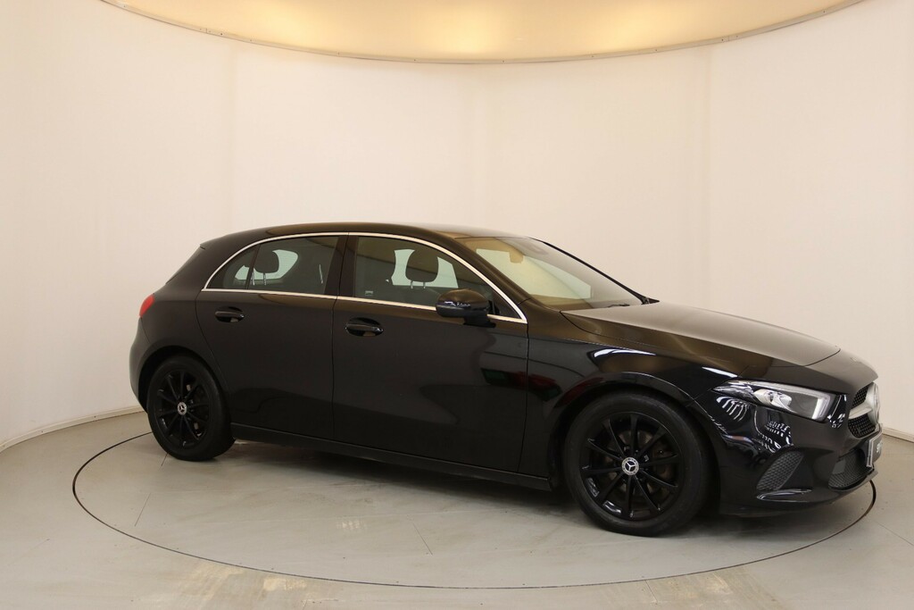 Mercedes-Benz A Class A 180 D Amg Line White #11