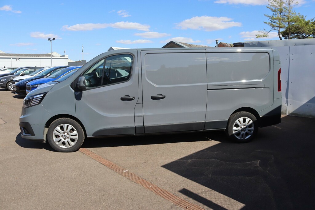Renault Trafic Ll30 Blue Dci 130 Advance Van ET23OLC Grey #6