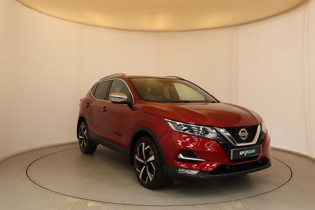Nissan Qashqai 1.3 Dig-t 160 Tekna Red