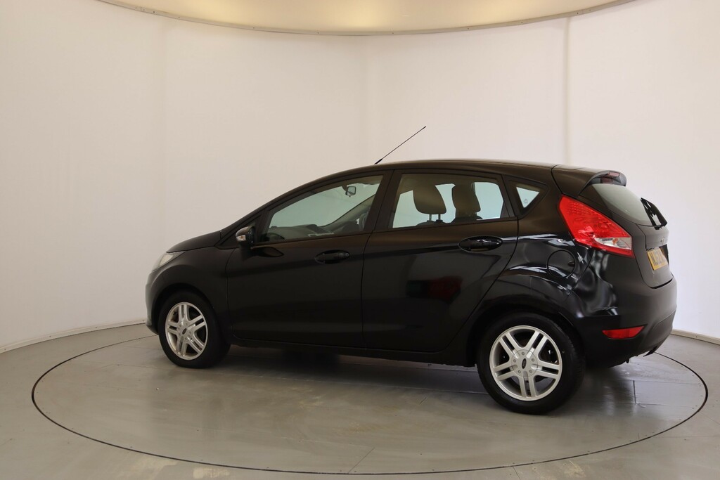 Ford Fiesta Zetec White #6