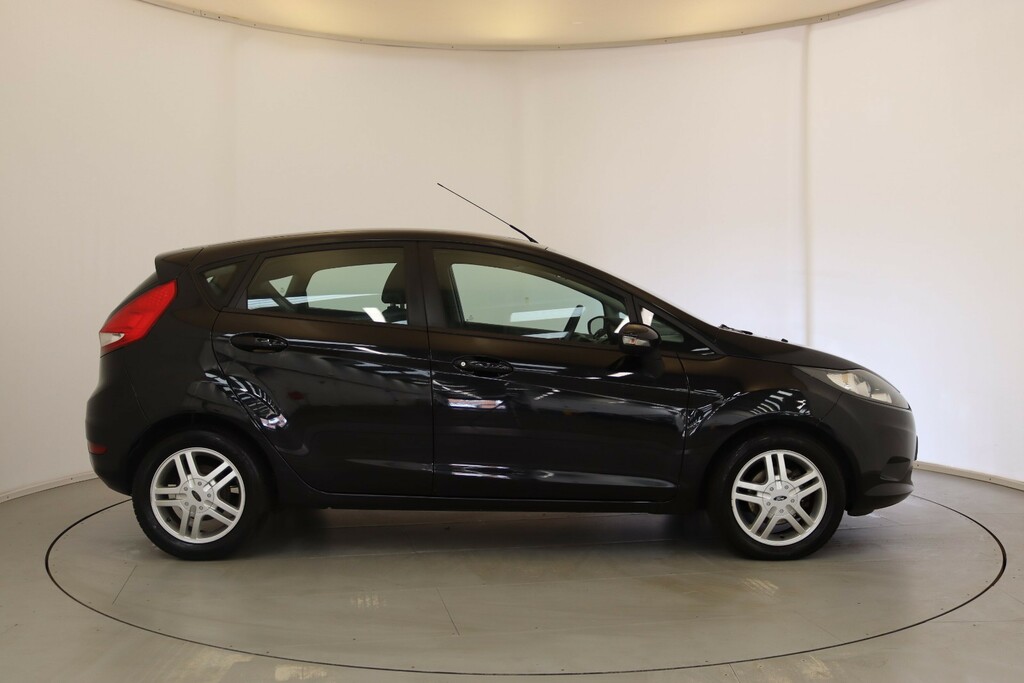Ford Fiesta Zetec White #11