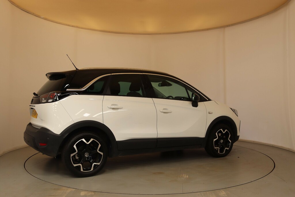 Vauxhall Crossland Ultimate White #10
