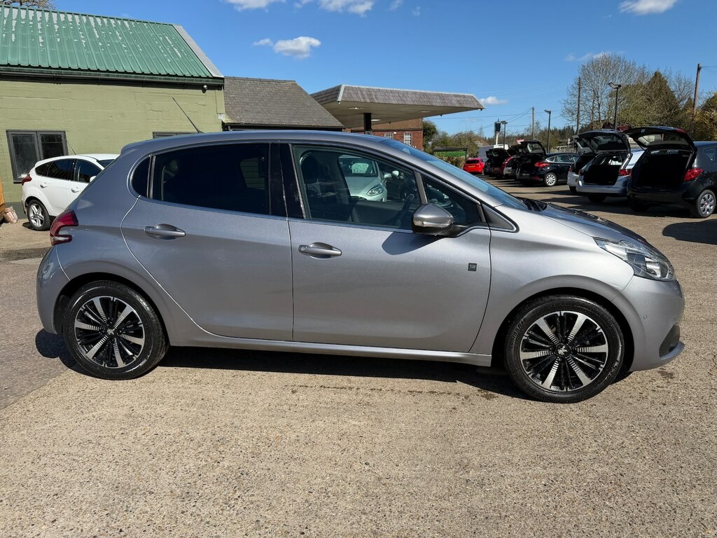 Peugeot 208 1.2 Puretech 82 Tech Edition Start Stop VO69MPZ Grey #4