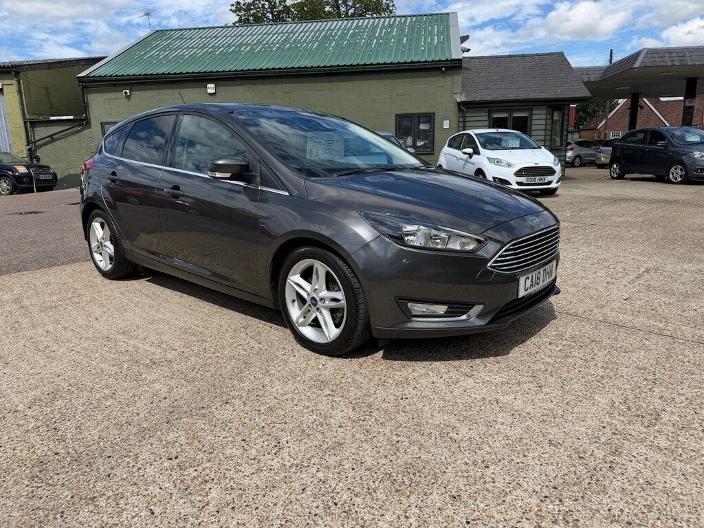 Ford Focus 1.5 Ecoboost Titanium Grey