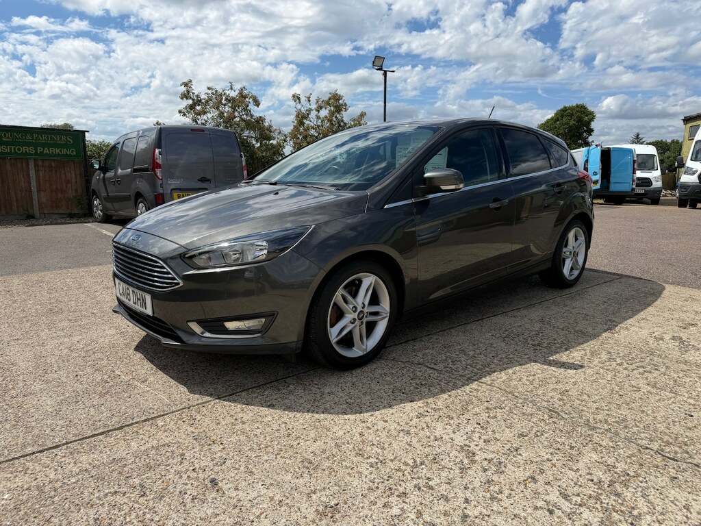 Ford Focus 1.5 Ecoboost Titanium CA18DHN Grey #3