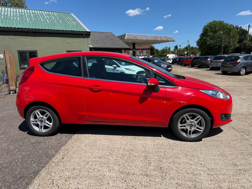 Ford Fiesta 1.25 82 Zetec Red #4