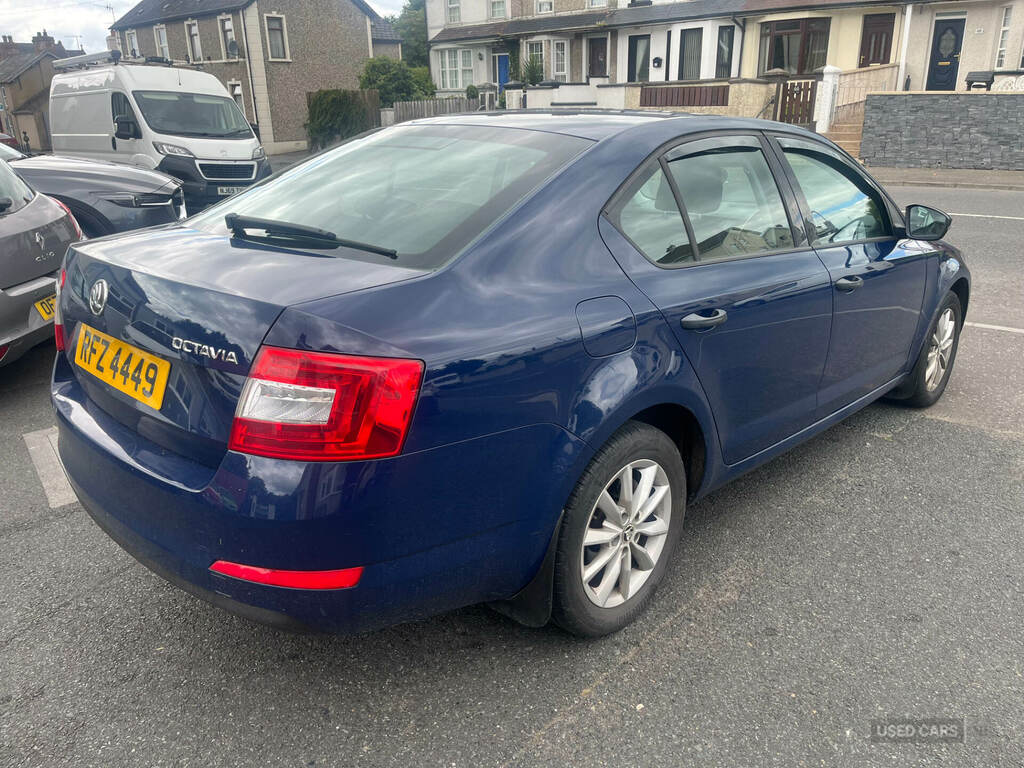 Skoda Octavia 1.6 Tdi Cr S Dsg RFZ4449 Blue #4