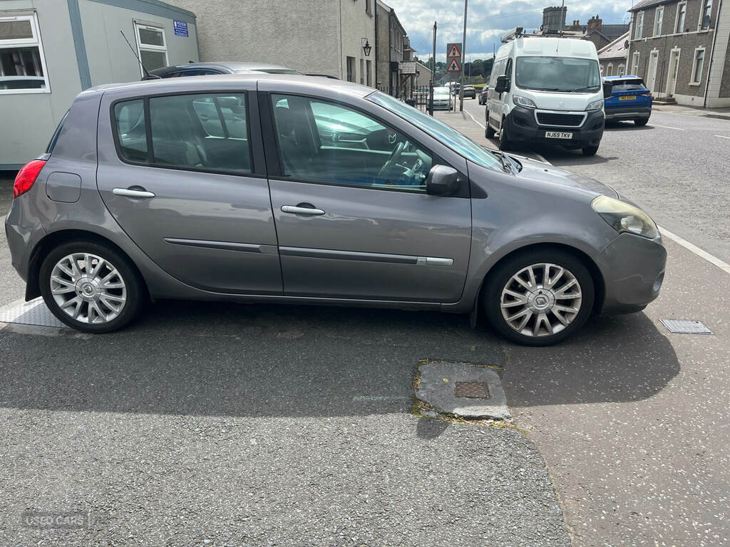 Renault Clio 1.5 Dci 88 Dynamique Tomtom Grey