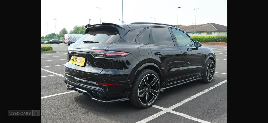 Porsche Cayenne E-hybrid Tiptronic S Black #6