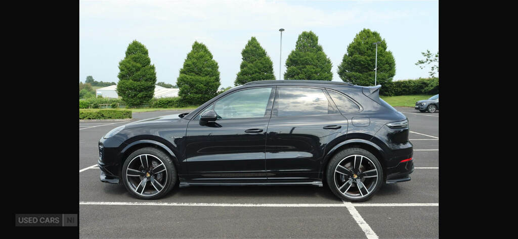 Porsche Cayenne E-hybrid Tiptronic S Black