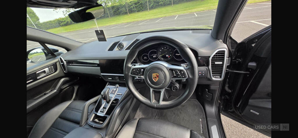 Porsche Cayenne E-hybrid Tiptronic S Black #2