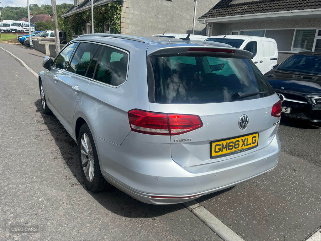 Volkswagen Passat 1.6 Tdi Se Business Silver #2