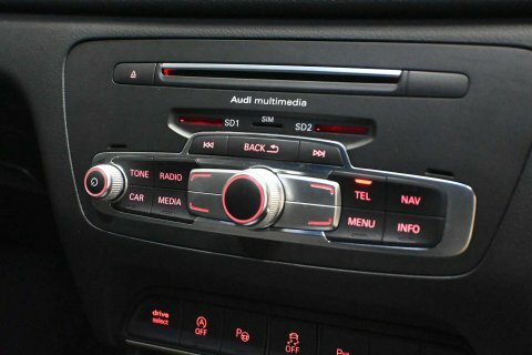 Audi Q3 2.0 Tdi Black Edition Red #26