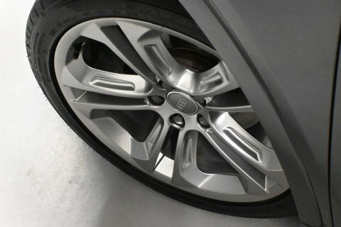 Audi Q3 2.0 Tdi Black Edition Red #27