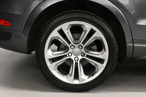 Audi Q3 2.0 Tdi Black Edition Red #37