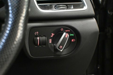 Audi Q3 2.0 Tdi Black Edition Red #24