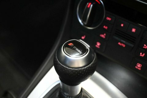Audi Q3 2.0 Tdi Black Edition Red #14