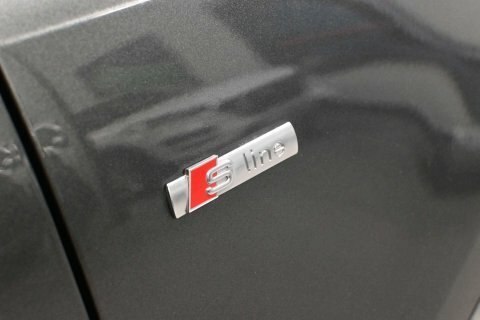 Audi Q3 2.0 Tdi Black Edition Red #52