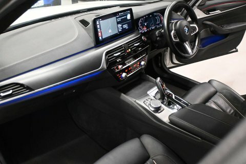 BMW 5 Series 530E M Sport Black #50