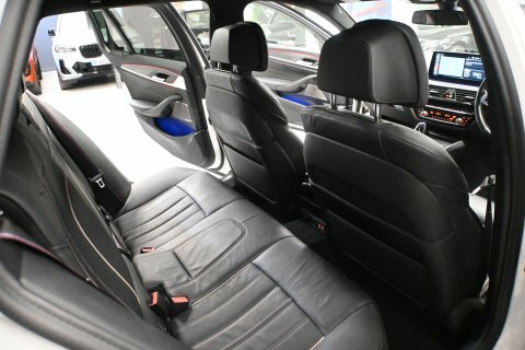 BMW 5 Series 530E M Sport Black #21