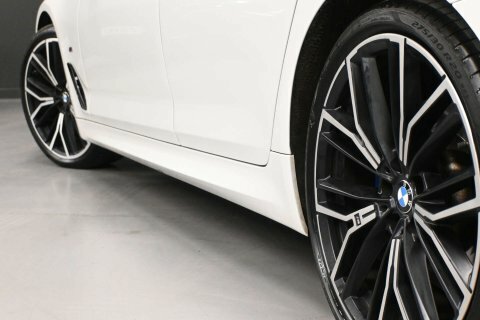 BMW 5 Series 530E M Sport Black #34