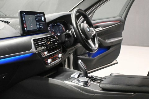 BMW 5 Series 530E M Sport Black #8