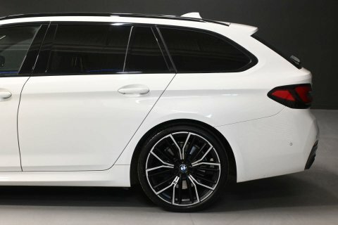 BMW 5 Series 530E M Sport Black #27