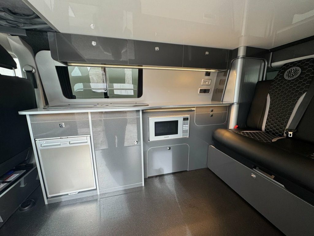 Volkswagen Transporter Mpv Grey #3