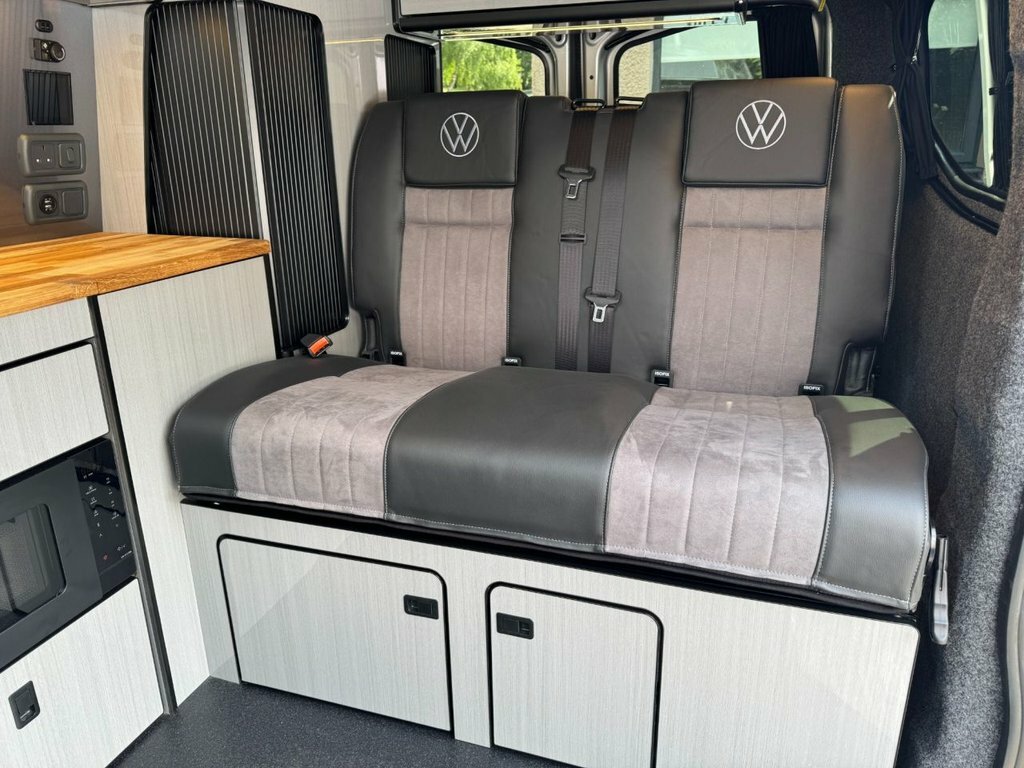 Volkswagen Transporter 2.0 Tdi Commerce Swb T32 150Bhp Exclusive Rib  #4