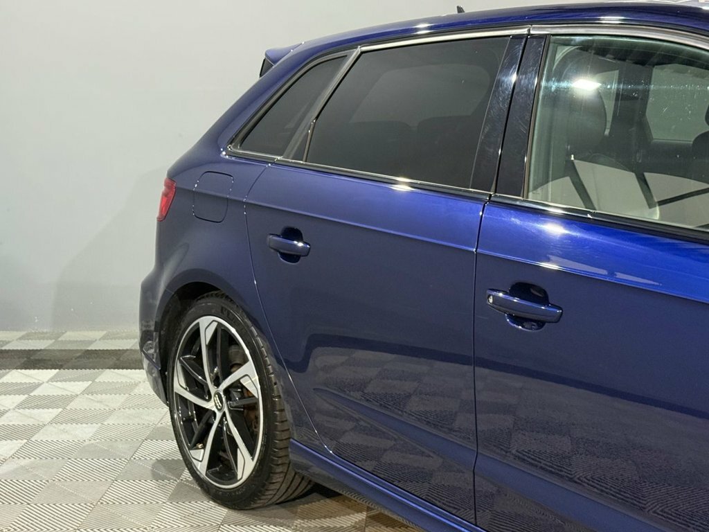 Audi S3 2.0 Tfsi Black Edition Sportback S Tron Blue #3