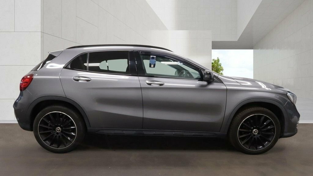 Mercedes-Benz GLA Class 1.6L Amg Line Edition Grey #5